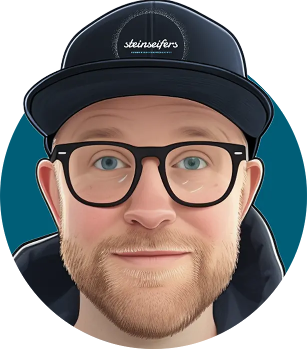 Avatar von Christian Steinseifer als Porträt mit Hoodie und Basecap
