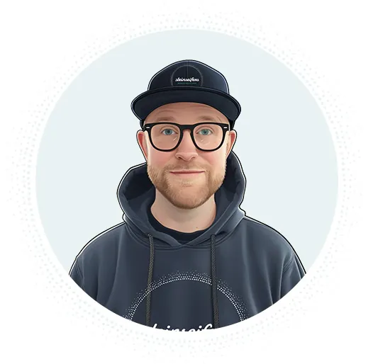 Avatar von Christian Steinseifer als Porträt mit Hoodie und Basecap